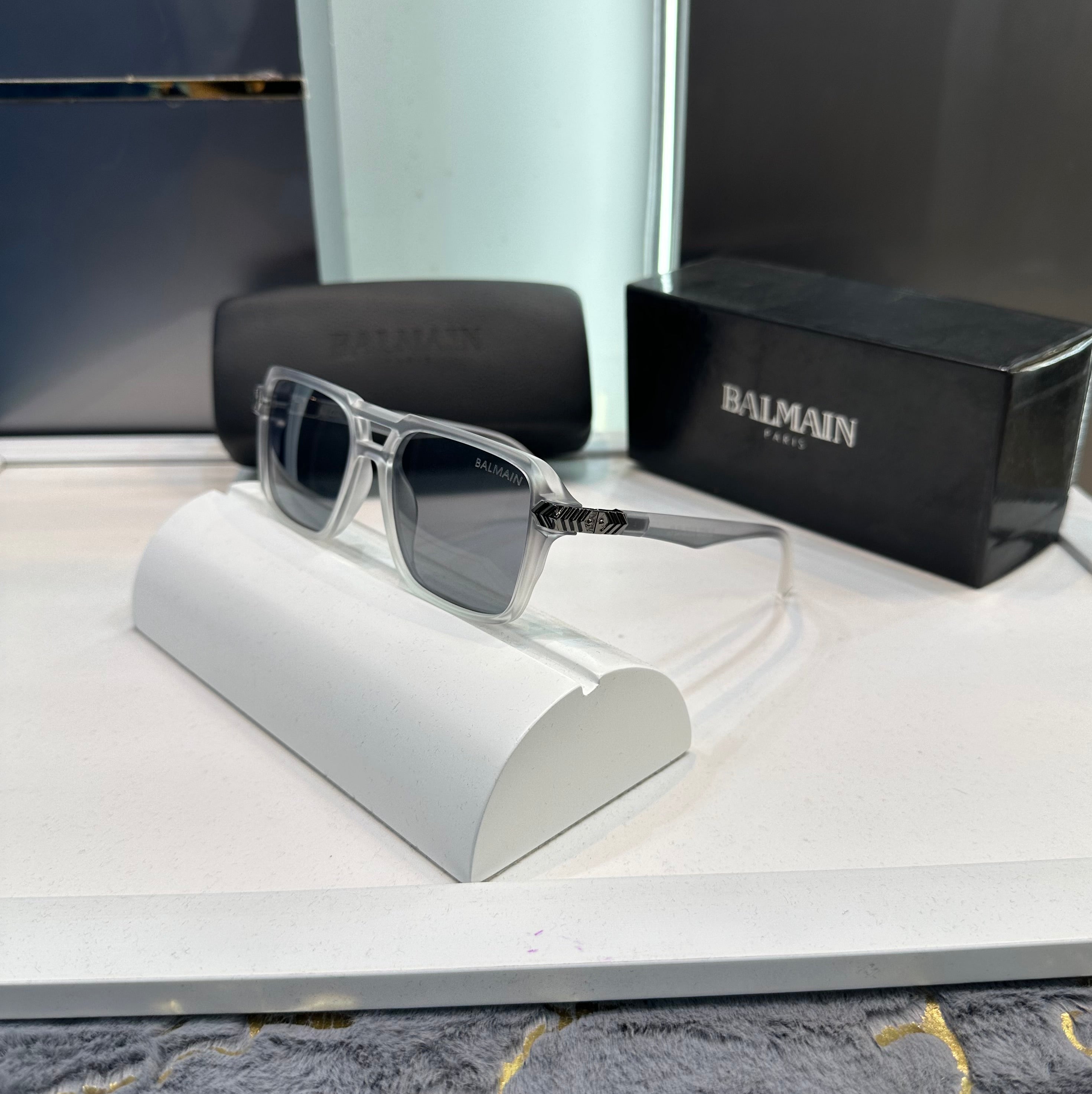 Balmain Paris Ice Limited Edition Luxury Shade With Original Packing