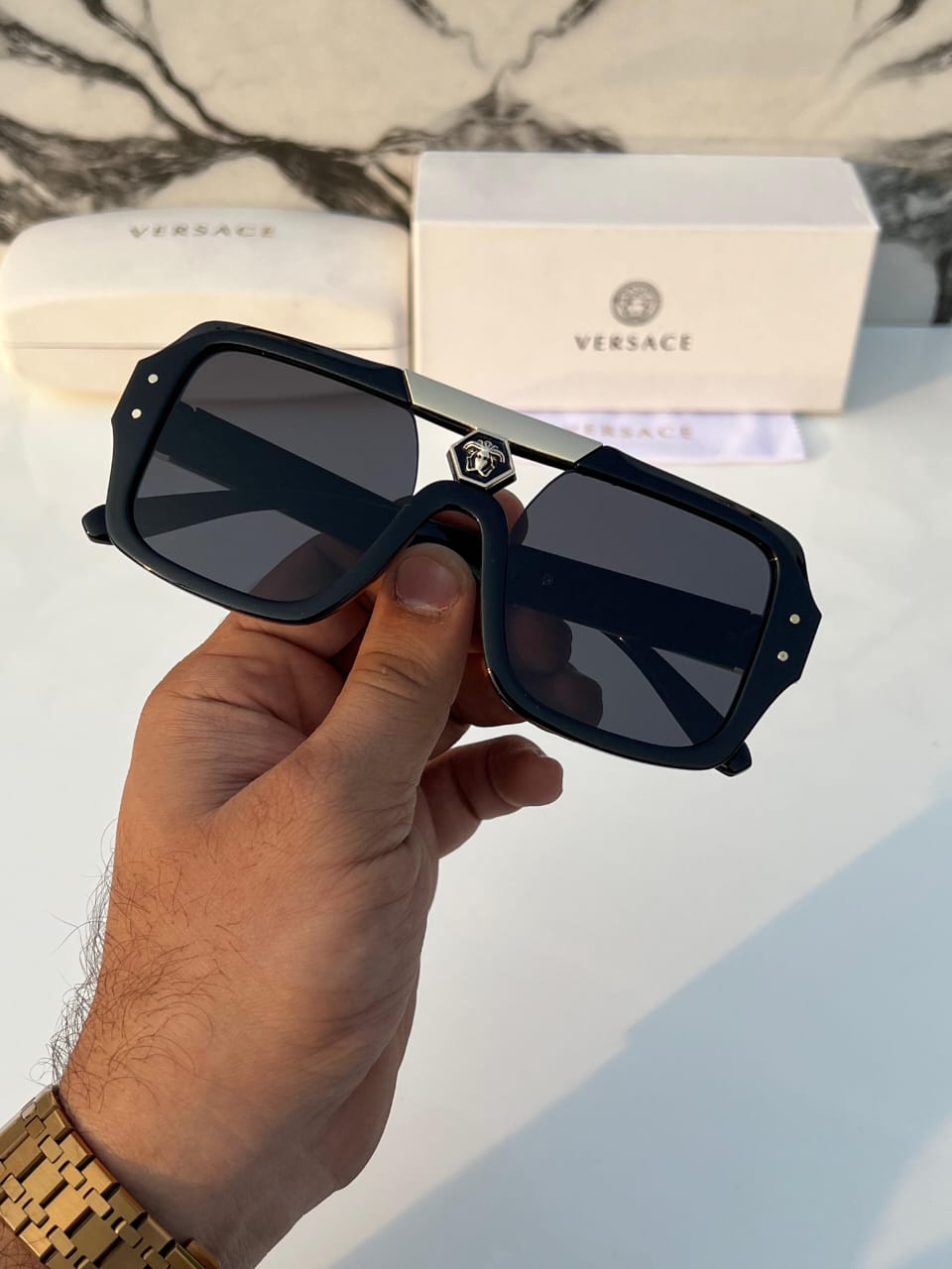 Fashionable Women’s Sunglasses