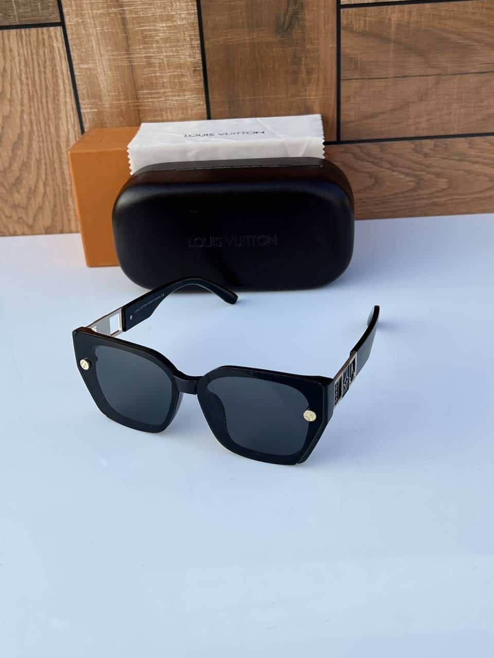 Louis_vuitton_58124_black