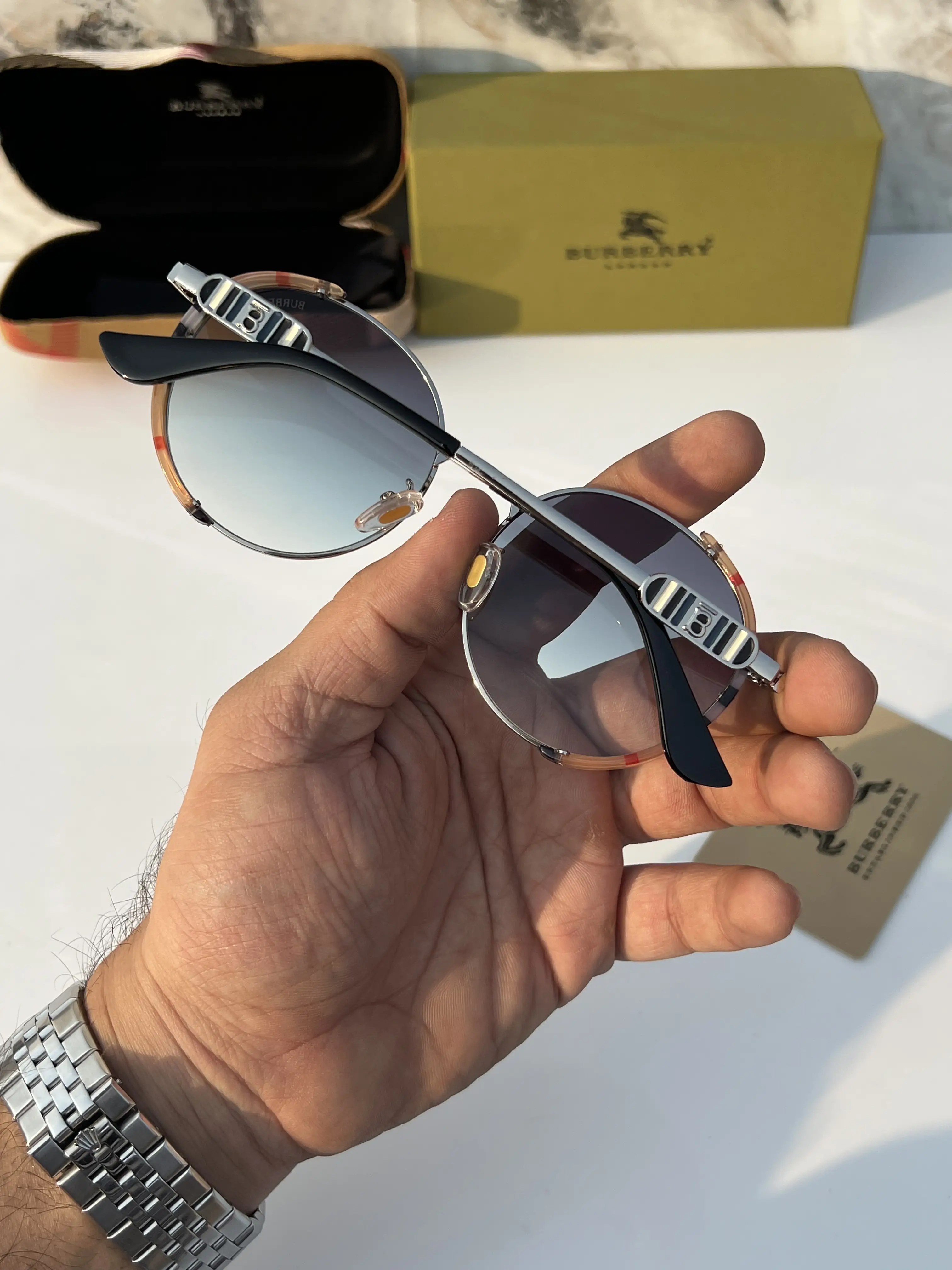 BuRbErry_2501_silver_blue